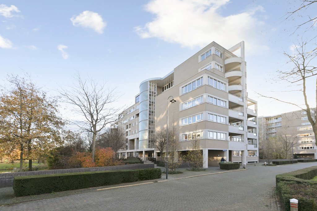 BL100111-13111-Heunpark-2012,-Vught-98998825