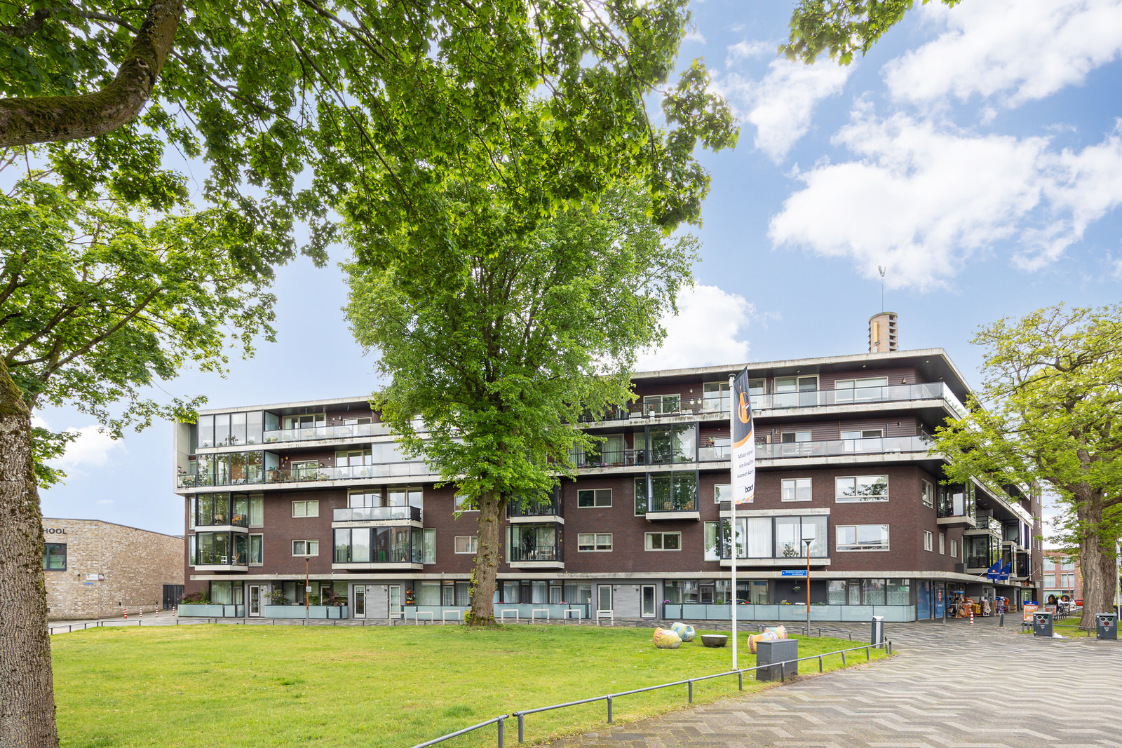 BL100306-32004-Banier-8a,-Boxtel-276891732